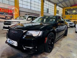 کرایسلەر 300